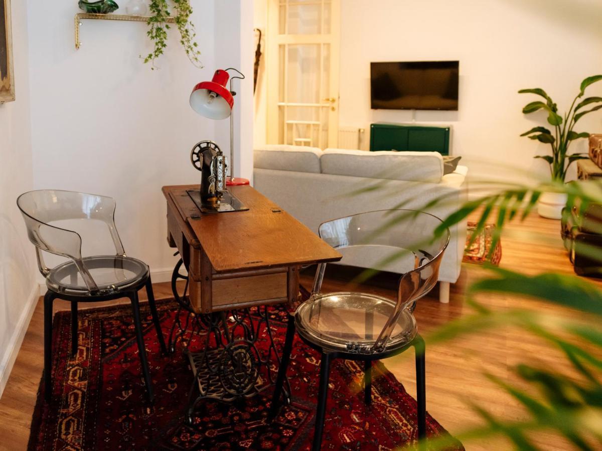 Lovely Vintage Double Studio In City Center Bucharest Exterior photo