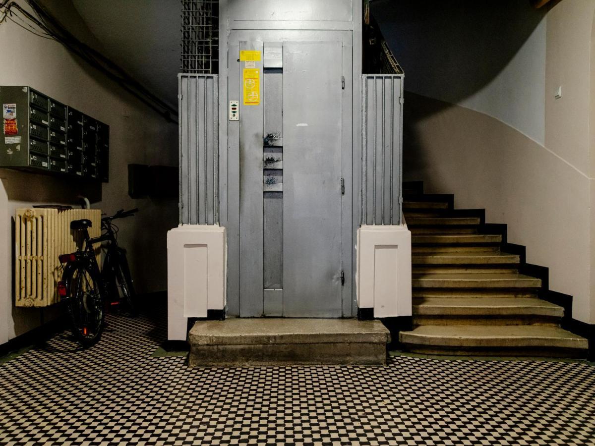 Lovely Vintage Double Studio In City Center Bucharest Exterior photo